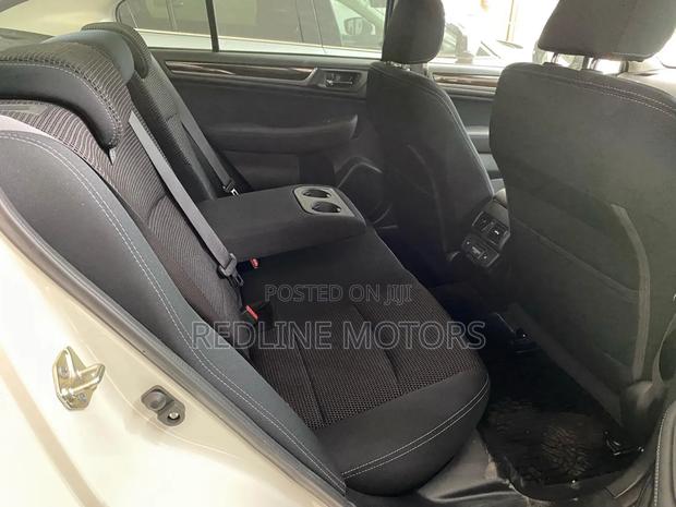 Subaru Legacy 2.5i Limited AWD 2018 White