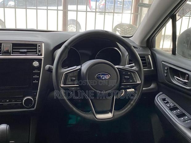 Subaru Legacy 2.5i Limited AWD 2018 White