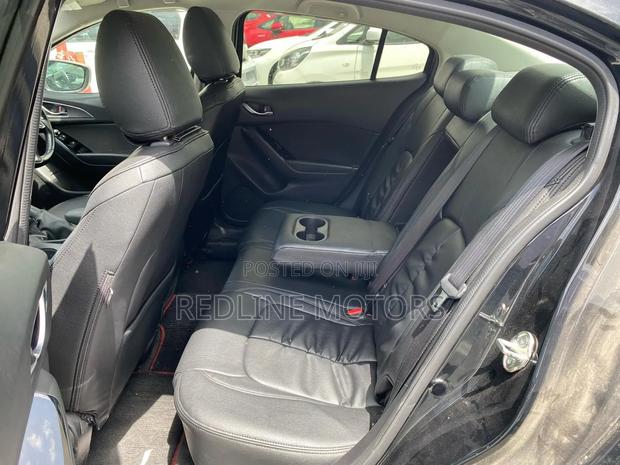 Mazda Axela 2018 Black