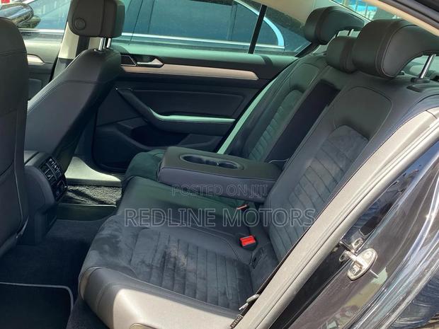 Volkswagen Passat 2017 Matt Black