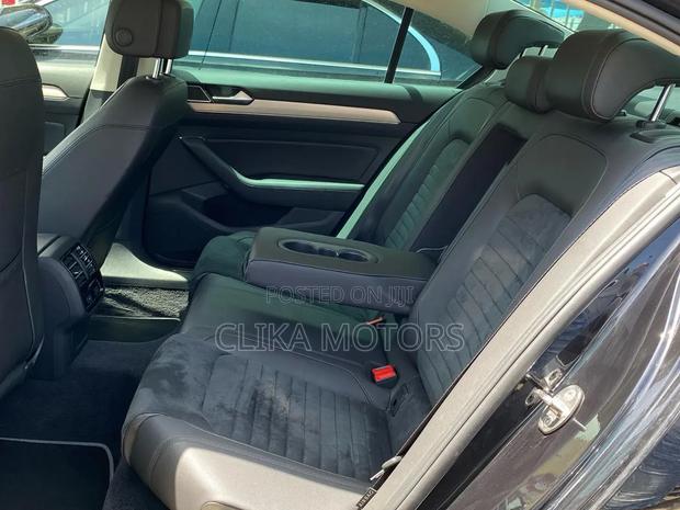 Volkswagen Passat 2017 Matt Black