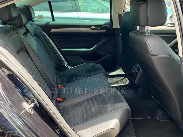 Volkswagen Passat 2017 Matt Black