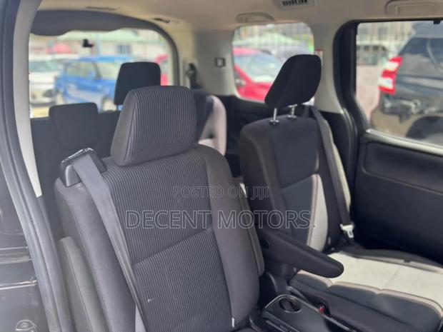 Toyota Noah 2.0 AWD (7 Seater) 2019 Purple