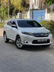 Toyota Harrier 2.0 2015 White for sale