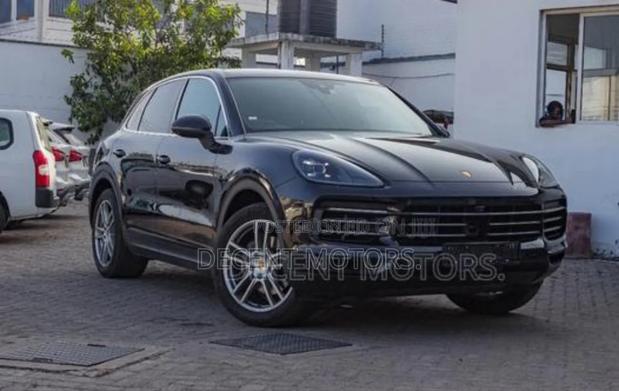 Porsche Cayenne S AWD 2019 Gray