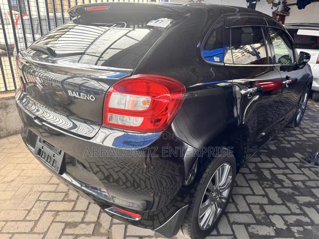 Suzuki Baleno 2017 Black