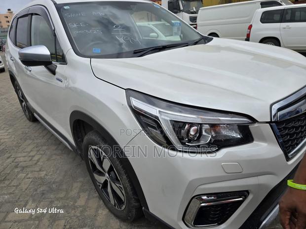 Subaru Forester 2018 White