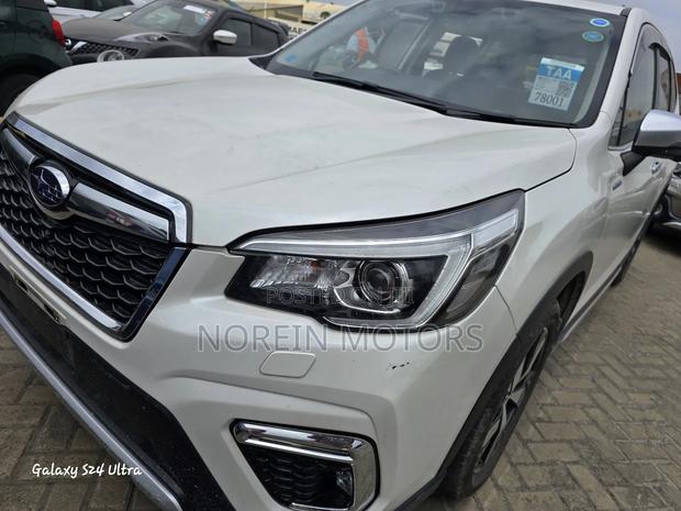 Subaru Forester 2018 White