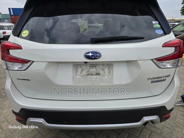 Subaru Forester 2018 White