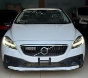 Volvo V40 2018 Off white for sale