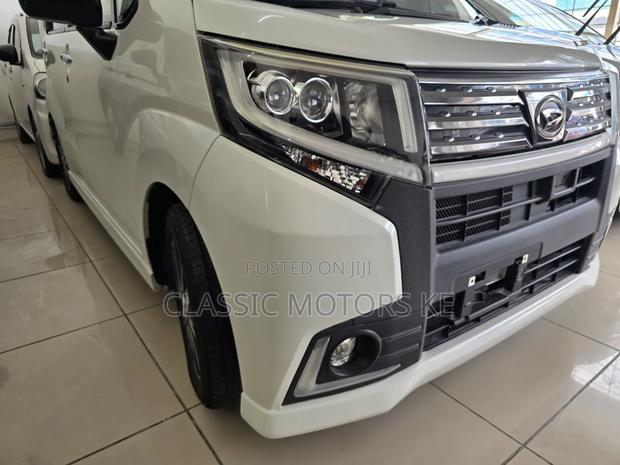 Daihatsu Move 2018 White