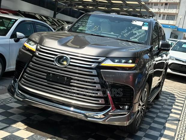 Lexus LX 2023 Gray
