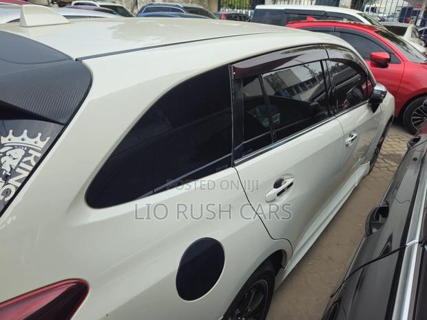 Subaru Levorg 2017 White