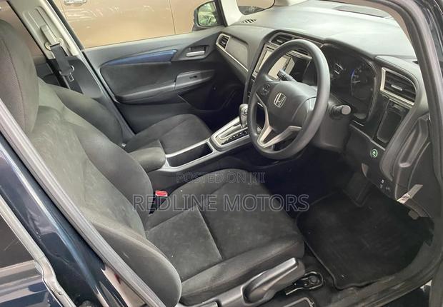 Honda Fit Shuttle 2017 Blue