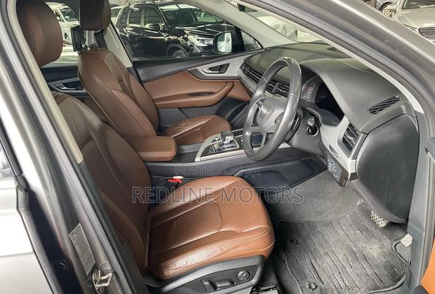Audi Q7 2018 Gray