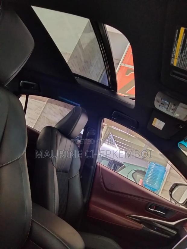 Toyota Harrier 2.0 4WD 2018 White
