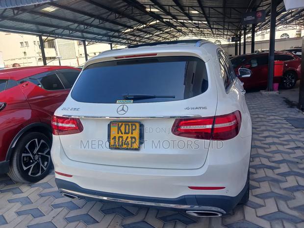 Mercedes-Benz GLC-Class 2017 White