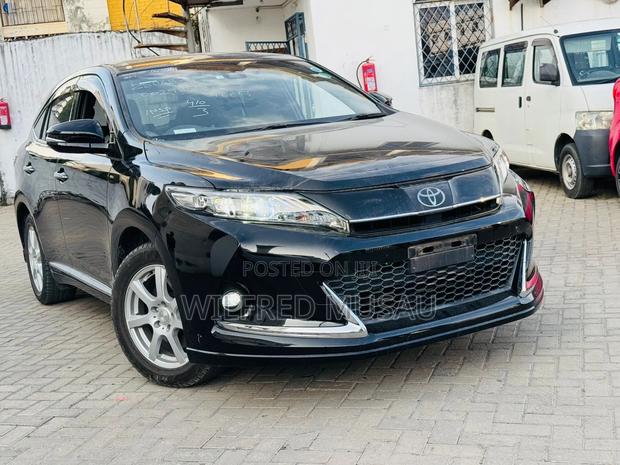 Toyota Harrier 2018 Black