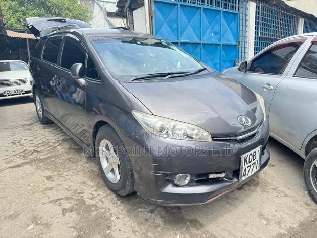 Toyota Wish 2014 Gray
