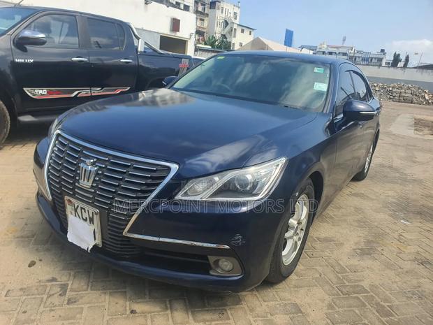 Toyota Crown 2013 Blue