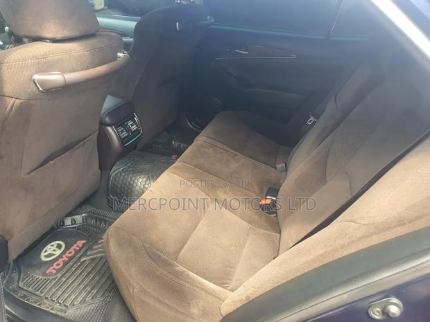 Toyota Crown 2013 Blue