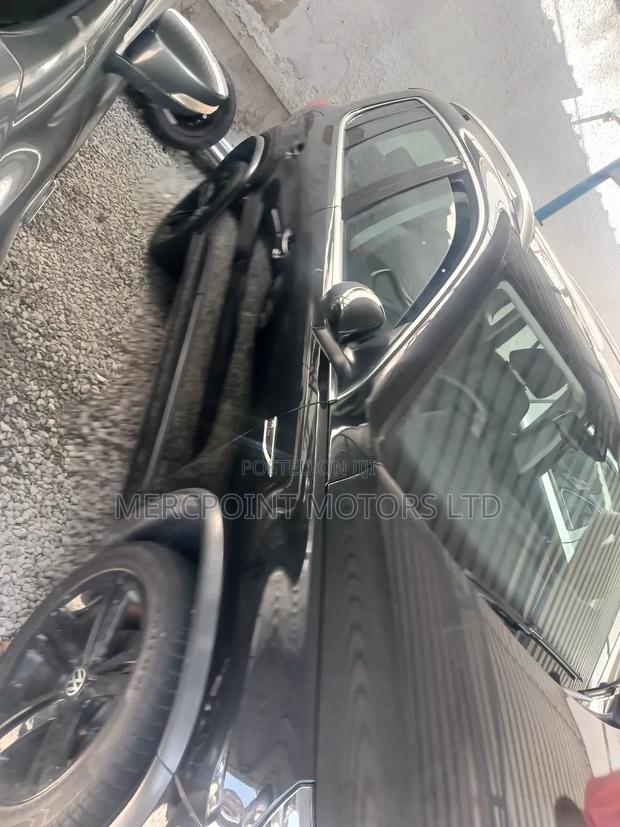 Volkswagen Tiguan 2.0T Sport FWD 2017 Black