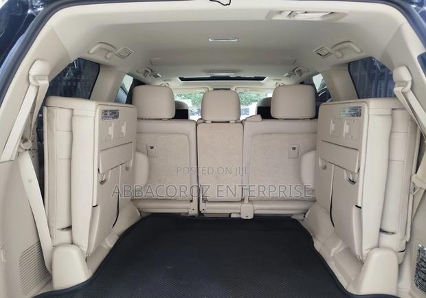 Toyota Land Cruiser 4.6 V8 ZX 2017 Black