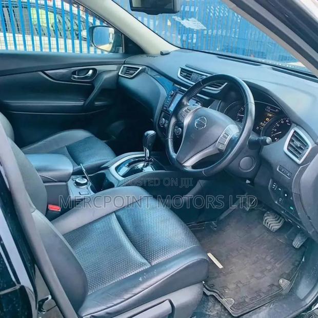Nissan X-Trail 2.0 Petrol FWD 2018 Black