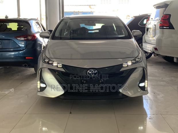Toyota Prius Two Eco 2018 Silver