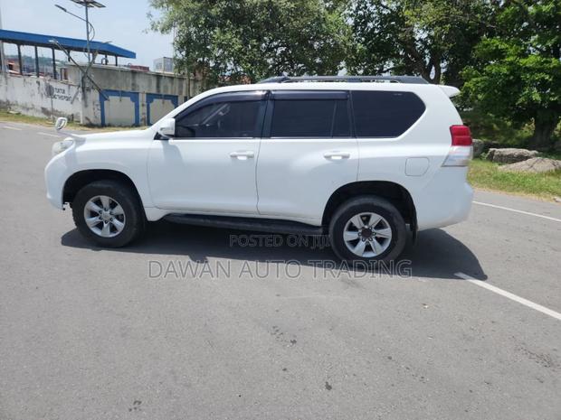 Toyota Land Cruiser Prado 2014 White