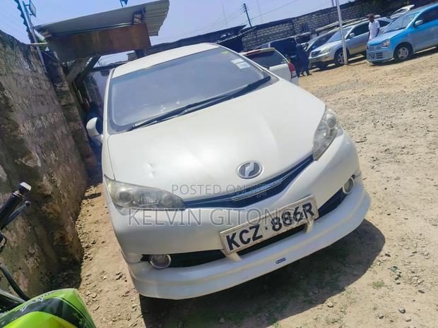 Toyota Wish 2013 White