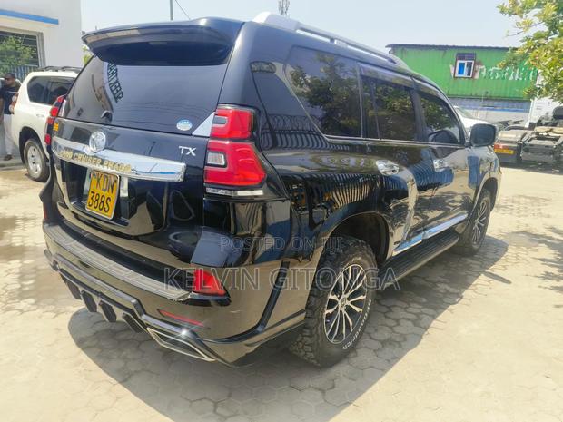 Toyota Land Cruiser Prado 2016 Black