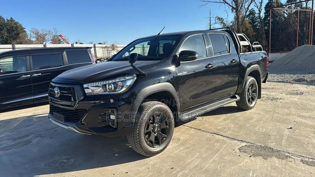 Toyota Hilux 2020 Black