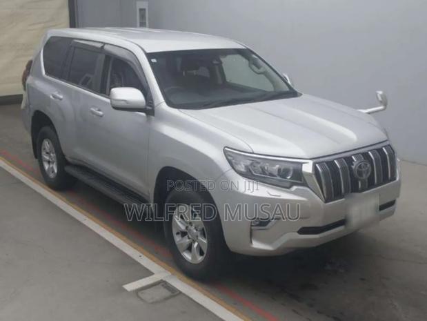 Toyota Land Cruiser Prado 2.8 2018 Silver