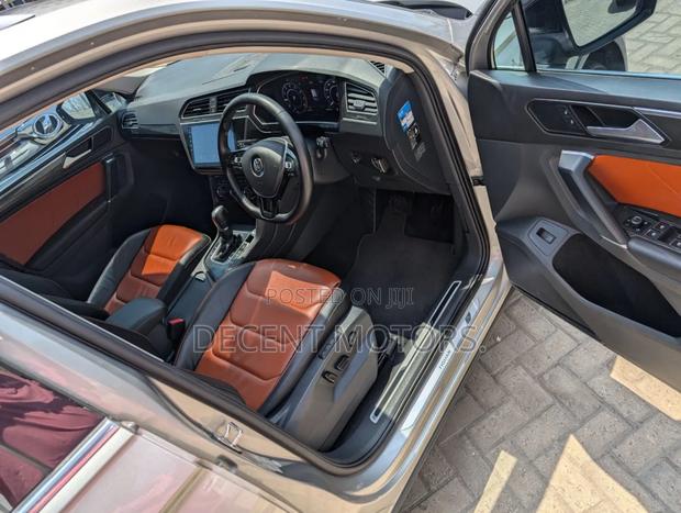 Volkswagen Tiguan 2019 Silver