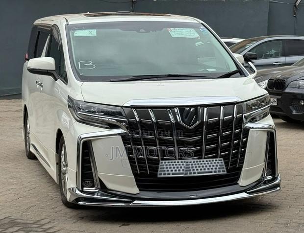 Toyota Alphard 2018 White