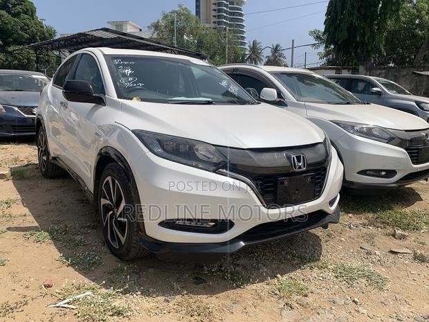 Honda Vezel 1.5 Hybrid 4WD 2018 Pearl