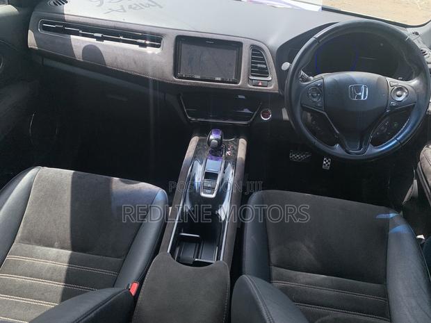 Honda Vezel 1.5 Hybrid 4WD 2018 Pearl