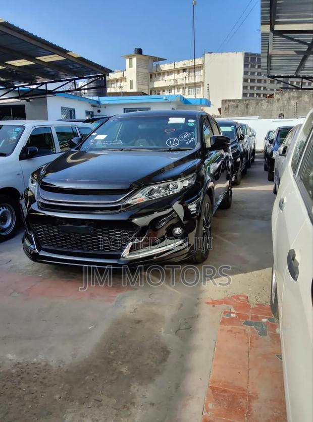 Toyota Harrier 2017 Black