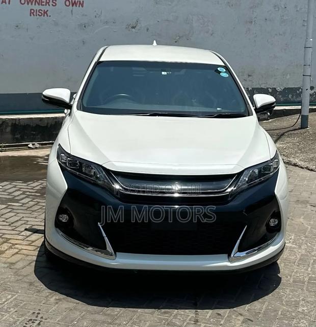 Toyota Harrier 2018
