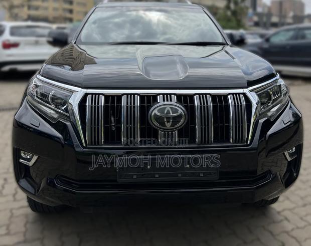 Toyota Land Cruiser 2017 Black