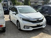 Honda Fit Shuttle 1.5 Hybrid 2WD 2018 Pearl for sale