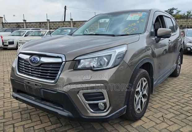 Subaru Forester 2.5i Premium AWD 2018 Gold
