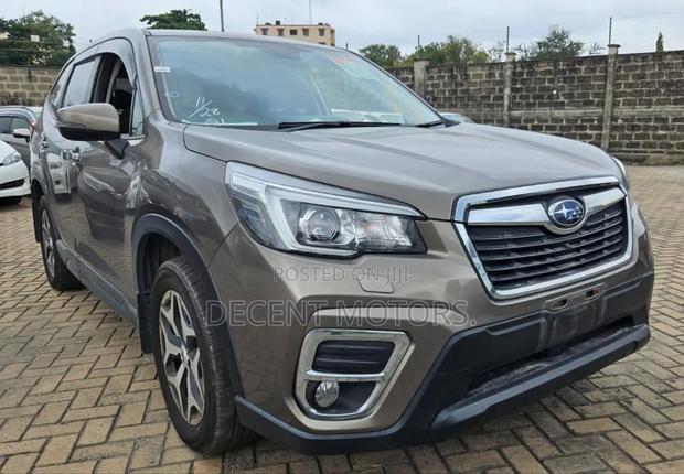 Subaru Forester 2.5i Premium AWD 2018 Gold