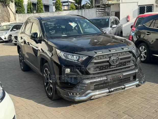 Toyota RAV4 Adventure 2019 Black