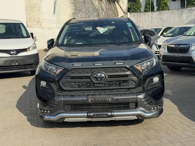 Toyota RAV4 Adventure 2019 Black