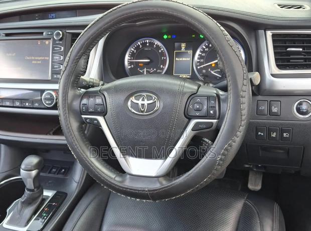 Toyota Kluger 2017 Gray