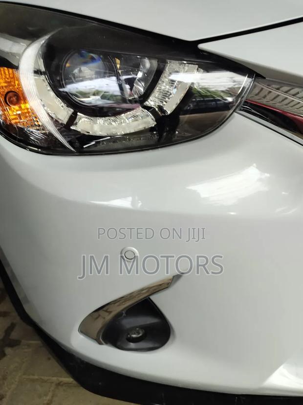Mazda Demio 2018 Off white