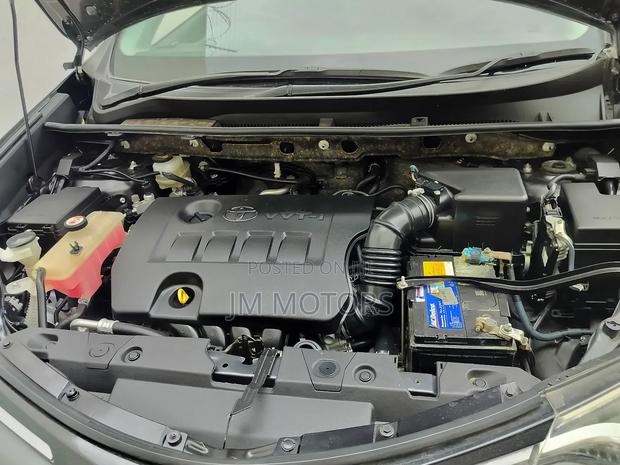Toyota RAV4 2017 Gray