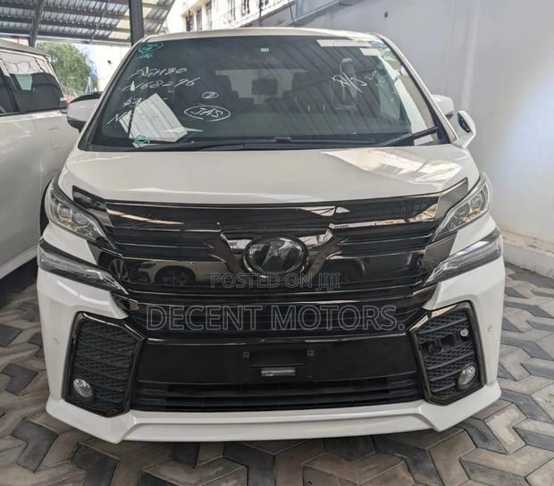 Toyota Vellfire 2018 White